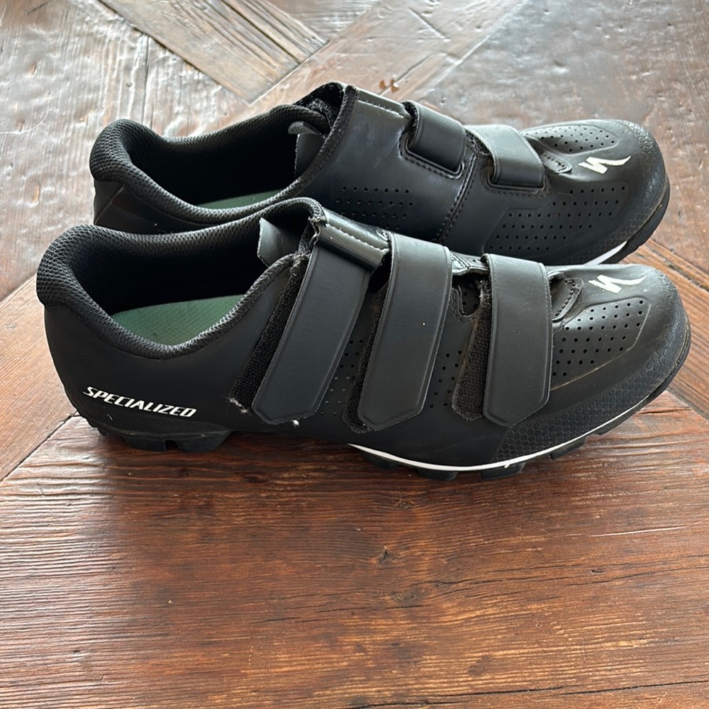 Specialized Black Athletic Cycling Shoes with Velcro Straps